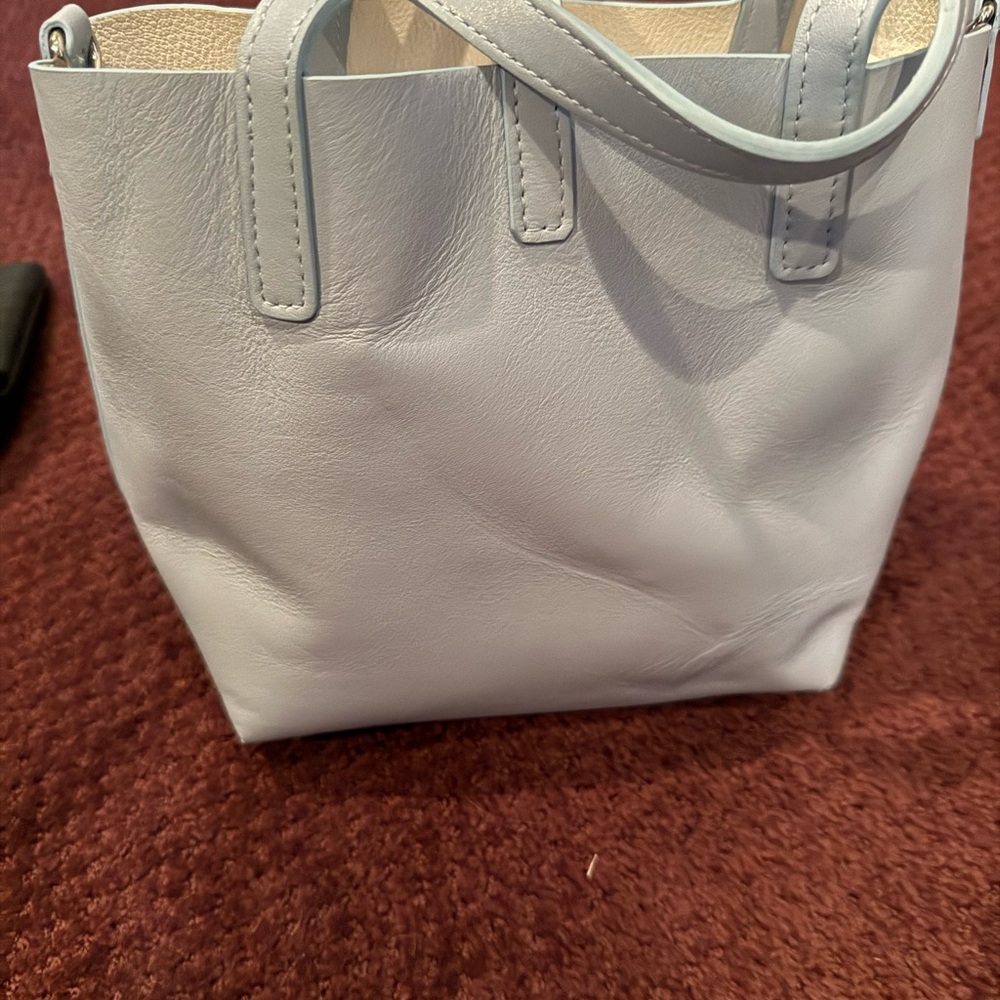 GiGi New York Elegant Light Blue Leather Tote Bag- with cross body option - Picture 5 of 5